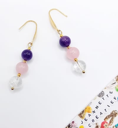 Jeannette-Creatief® - Natuursteen - De Gouden Driehoek Oorhangers Rozenkwarts Amethist Bergkristal - Dames Oorbellen - Oorbellen - Oorbellen met Natuursteen - Sieraden - Valentijn