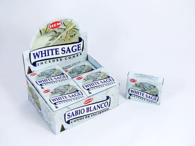HEM Wierook Kegels / Cones - Witte Salie / White Sage - Voordeelbox (12 Pakjes / 120 Kegels)