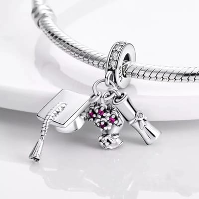 Fler® | Bedel | Past op populaire bedel armbanden (standaard-3mm) | armbandbedel | trio met Afstudeercap, afstudeerboeket en diploma bedel | Hangbedel Charm | 925 Sterling Zilver | Zirkonia | Kerstcadeau | Sinterklaas Cadeau | Valentijn kado