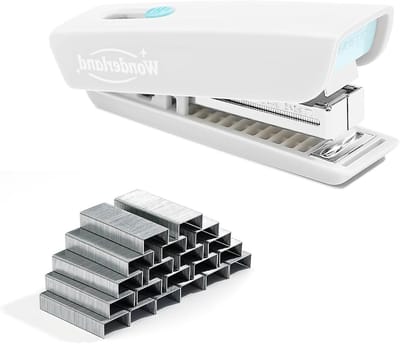 Mini Nietmachine - Kleine Nietmachine - Papier Binden - Met Nietjesverwijderaar - 8.4 x 2.5 cm - Wit