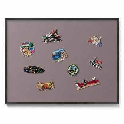 Tulup Magneetbord met Zwarte Frame - Bruin Magnetisch Bord in Verschillende Kleuren - 80 cm x 60 cm - Lichtbruine kleur - Design Magneetbord met Frame - Magnetisch Bord Muurbevestiging - Memobord voor Keuken