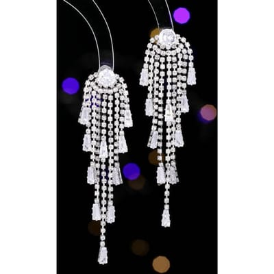 Nieuwe Dames Licht Luxe Mode Design Temperament Zirkonia Ingelegde Oorbellen Lange Kwast Oorbellen Dagelijkse Accessoires white