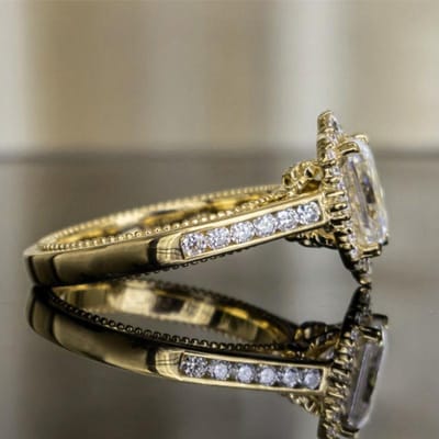 Huitan Magnifiques Alliances pour Femmes Nouvellement Conçues Zircone Cubique Carrée Brillante Tendance Bagues de Fiançailles Éternité Bijoux pour Dame 9 gray