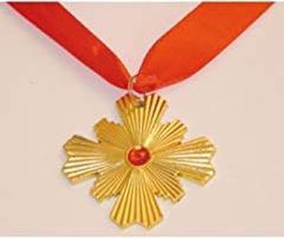 ketting vampier met rood lint