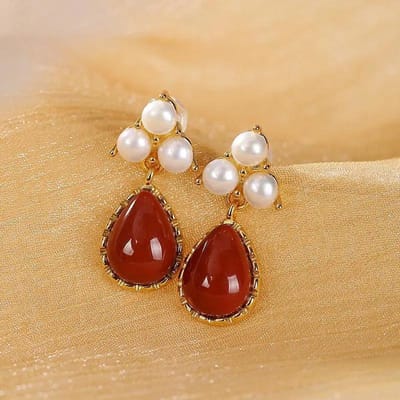 Nouveau Design Boucles d'Oreilles Pendantes en Porcelaine Émaillée Rouge Perle Style Palais Rétro Élégant Bijoux de Luxe Noblesses pour Dames beige