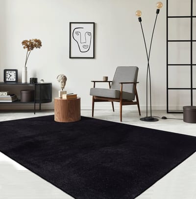 the carpet RELAX – Extra Zacht & Wasbaar Vloerkleed tot 30°C met Antislip Onderzijde – Fluweelachtige Structuur – Voor Slaapkamer of Woonkamer – Zwart, 140 x 200 cm