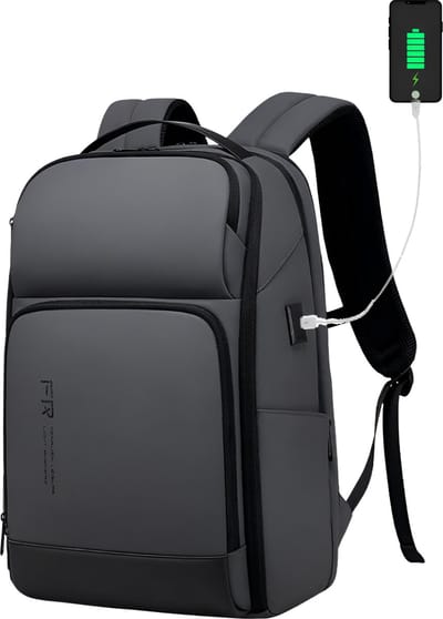 CarryQuest® - Laptop Rugzak - USB Oplaadfunctie - Spat Waterdicht - Grijs - 35L Capaciteit - Laptopvak tot 15.6 inch