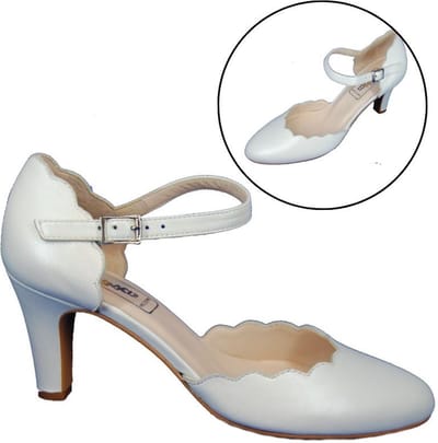 Witte Pumps met Bandje - Trouwschoenen