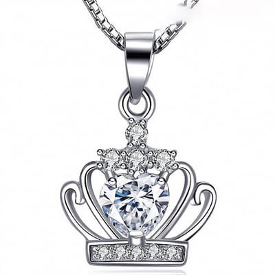 Lumici® | Crystal Heart Crown Necklace - Kristallen HartKroon Ketting - Hartjes - Koningsdag - Koning - Oranje - Steentjes - Kristal - Heart - Love - King - Kingsday - Zilver -- Cadeau Voor Vrouwen - Moederdag Cadeau - Valentijn - Liefde - Verrassing