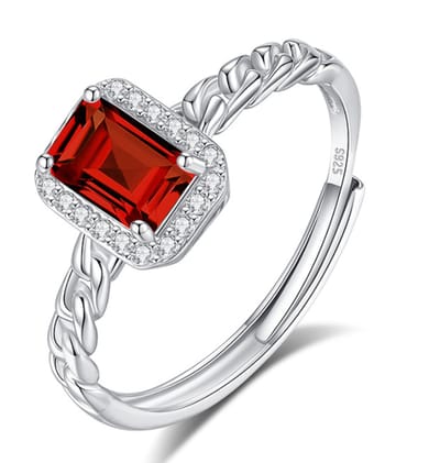 WK 925 Zilveren Verstelbare Ring met Natuurlijke Granaat – Zeldzame Edelsteen, Aards-Inspiratie Design, Inclusief Zilveren Poetsdoek