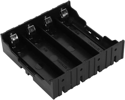 Accubak met 4 Sleuven - Batterijhouder - Circuit Experimenten - Compacte Structuur - 8 x 7 x 6 cm - Zwart