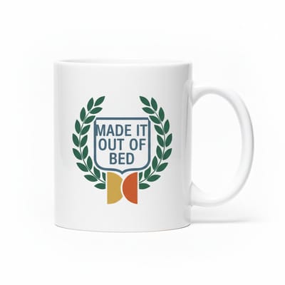 Made It Out of Bed Mok – Grappige Lui Ochtend Award – Humoristische Koffiemok 330 ml