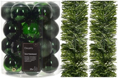 Kerstversiering set - donkergroen - kerstballen 6 cm en kerstslingers - kunststof