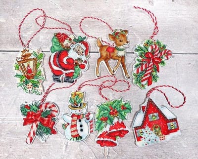 Borduurpakket CHRISTMAS TOYS KIT no 1 - LETISTITCH - PLASTIC CANVAS