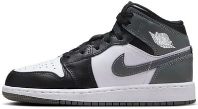 Air Jordan 1 Mid - Sneakers DQ8423 001 - Maat 37.5