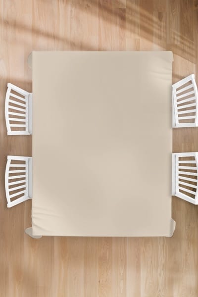 Tafelkleed - Tafellaken - 180x240 cm - Beige - Effen kleur - Binnen en Buiten