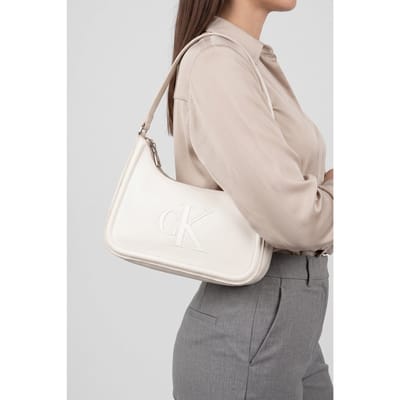 Calvin Klein Bold Small Shoulder Bag Lily White Taglia: OS | Borse a mano Outlet | Donna | Bianco
