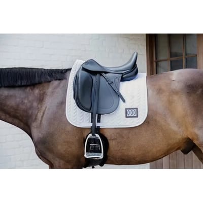 Kentucky Horsewear - Zadeldoek fishbone wedstrijd met 2 nummers dressur wit