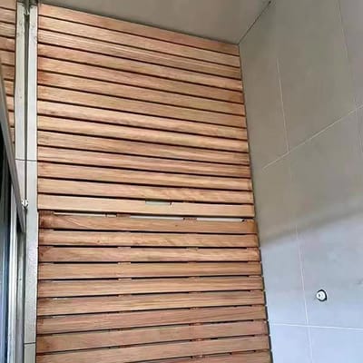 Houten Douchemat - Badkamervloer - Veilig Douchen - Antislip Rubbervoetjes - 60 x 65 cm - Natuurlijk Hout