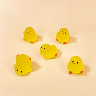 Accessoires 10/20 stuks Mini fluorescerende dikke kip knutselwerkjes miniatuur gloei-in-het-donker kip decoratieve huisdecoratie 10pcs