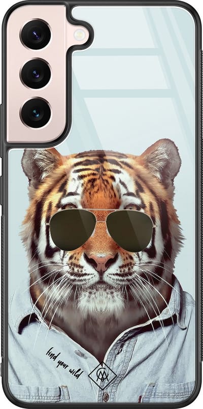 Casimoda® hoesje - Geschikt voor Samsung Galaxy S22 - Tijger Wild - Luxe Hard Case Zwart - Backcover telefoonhoesje - Blauw