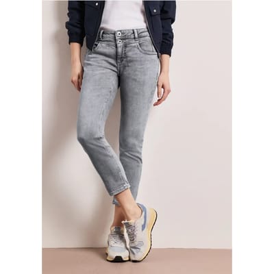 7/8 Mid Waist Slim Legs jeans in Slim Fit