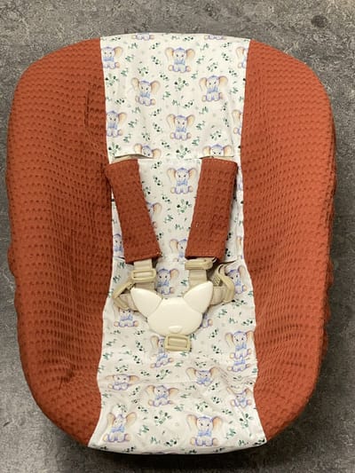 stokke newborn hoes koper brique roest olifantje gekleurd