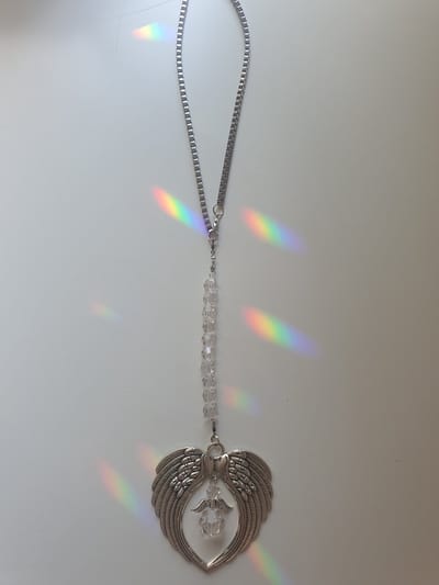 Guardian Angel Wings van Kristallen kralen ( Auto hanger, Raamhanger ) bescherm engel, raam decoratie, meditatie engel, Feng Shui, Kerst engel, baby shower cadeau, kerst pakket cadeau, geluk engel