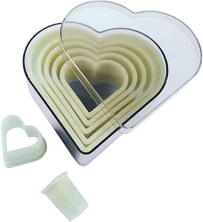 Hart Vorm Uitstekers - Koekjesvorm Hartjes - Taarten Versieren - Gladde Rand - 5 cm - Ivoor
