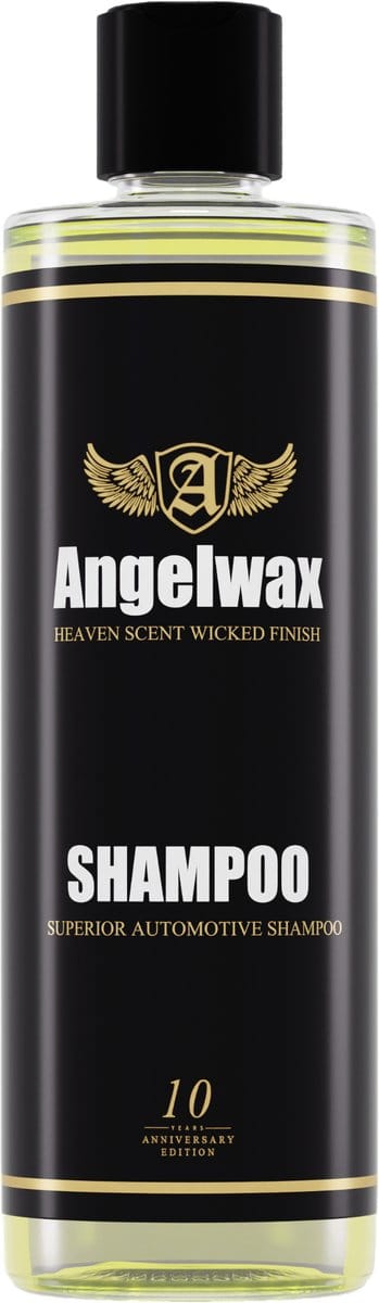 Angelwax Superior Shampoo 500ml - 'Superior Automotive Shampoo' is een dikke, zeer geconcentreerde shampoo welke langzaam van uw voertuig af glijdt. Speciaal ontwikkeld om uw voertuig superschoon,streeploos en met een geweldige glans achter te laten.