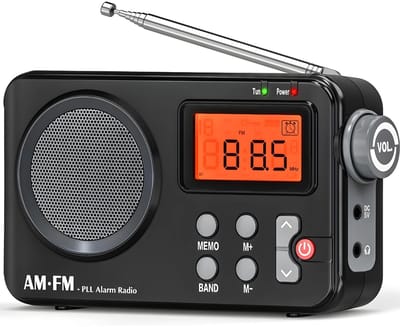 QIN® Radio op Batterijen - Noodradio Oplaadbaar - Draagbare Radio FM en AM - Compact Formaat- Werkt ook op Batterijen - Zwart - ‎17cm x 11cm x 5cm