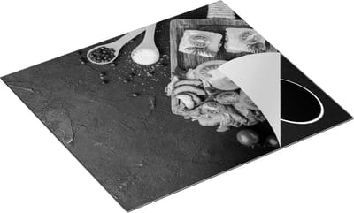 Chefcare Inductie Beschermer Groentes op een Snijplank - Zwart Wit - 60x50 cm - Afdekplaat Inductie - Kookplaat Beschermer - Inductie Mat