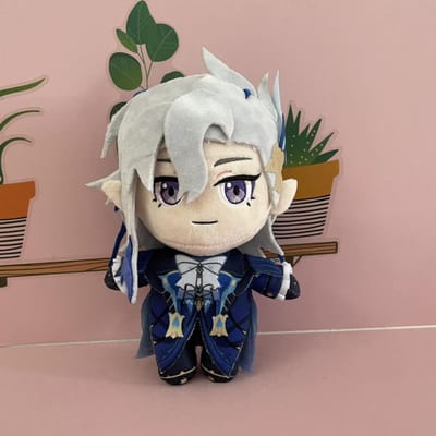 Poupée en peluche Cosplay Neuvillette Anime 20cm Personnage Genshin Impact Mignonne Douce Oreiller Rempli Cadeau de Noël Halloween 20cm gray