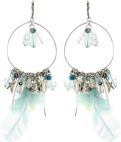 Behave - Zilverkleurige oorringen met blauwe kralen en veer - Fashion sieraden
