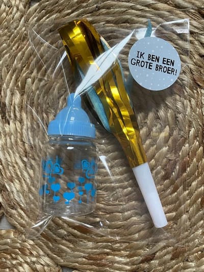25 Uitdeelzakjes / Traktatie zakjes + 25 Stickers Ik ben een grote broer - Blauw - Wit - Zwart | School traktaties - Cellofaan zakjes - Transparant - Uitdelen | Peuterspeelzaal - Kinderopvang - Bedrijf | DH collection
