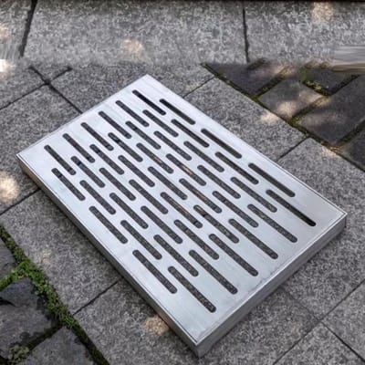 Roestvrijstalen Putdeksel - Afvoerrooster Vierkant - Efficiënte Drainage - Hoge Draagkracht - 35x35 cm - Zilver