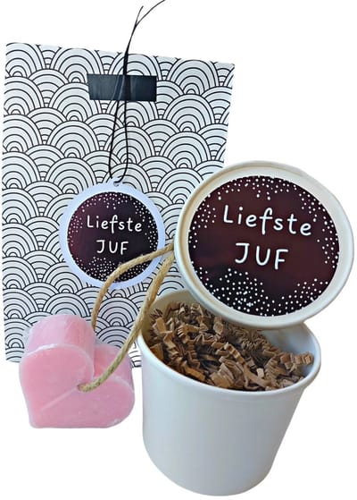 Cadeau Juf ‘Liefste Juf’ – Potje met Geurend Hartzeepje en Kaartje – Bedankje Juf