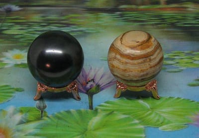 Shungiet harmoniser bollen met polychroom jaspis 50 mm