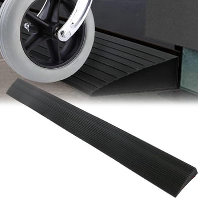 Deurdrempel oprijplaat 90 cm x 8 cm x 3 cm - Antislip rubberen helling voor deurdrempels - Geschikt voor kinderwagen, rollator, scooter - Zelfklevend met zuigrobot