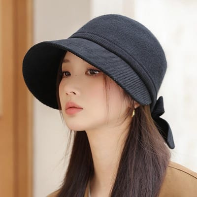 Version Coréenne Nouveau Chapeau Automne Hiver pour Femmes à Grand Bord Montrant le Visage Casquette Boule Canard Petite Chapeau Dôme Décontracté Polyvalent Chapeau Bassin Nœud One Size black
