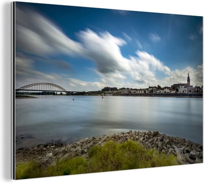 Wanddecoratie Metaal - Aluminium Schilderij Industrieel - Skyline - Nijmegen - Blauw - 150x100 cm - Dibond - Foto op aluminium - Industriële muurdecoratie - Voor de woonkamer/slaapkamer