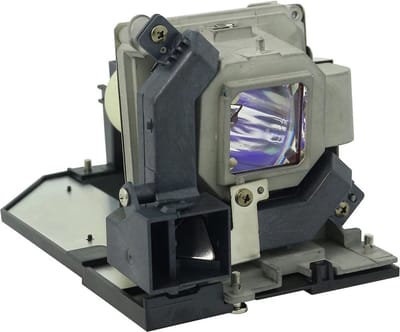 Beamerlamp geschikt voor de NEC M322W beamer, lamp code NP28LP 100013541. Bevat originele UHP lamp, prestaties gelijk aan origineel.