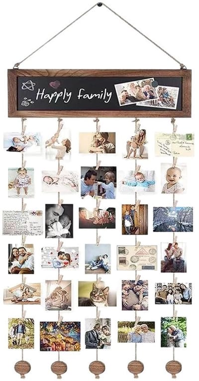 Daity Een hangende fotostandaard met een rustieke houten lijst, 30 klemmen en een linnen plank. Perfect voor wanddecoratie, vintage inrichting van een studentenkamer/slaapkamer en als cadeau voor vrouwen, tieners en meisjes (lichtbruin).