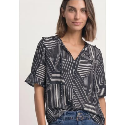 Blouse met korte mouwen, split in de hals en print
