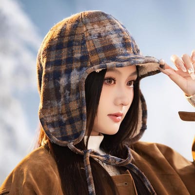 Chapeau rétro à empiècements colorés et à rabat en velours, style japonais, coupe-vent et chaud, idéal pour les activités de plein air et les balades à vélo décontractées. Protection des oreilles. One Size black