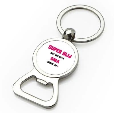Akyol - super blij met een lieve oma zoals jij flesopener - Oma - de liefste oma - verjaardag - cadeautje voor oma - oma artikelen - kado - geschenk - 9 bij 3 cm