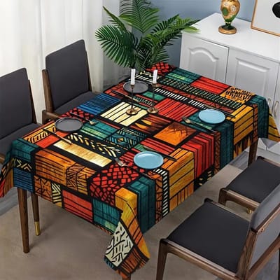 Fabriquée en polyester de première qualité, cette nappe présente un tissage jacquard fin, des broderies florales et des découpes ajourées.. Il est résistant à la chaleur et à la poussière. 145x145cm