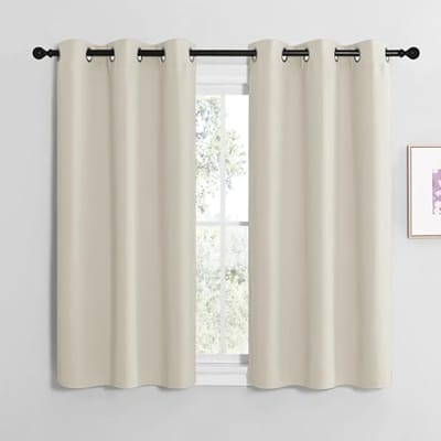 Verduisteringsgordijnen set van 2 - beige - H 120 x B 107 cm - moderne thermische gordijnen met ringen voor woonkamer