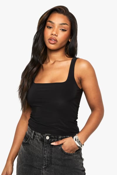boohoo Dames Dubbele Laag Slinky Vest met Vierkante Hals | Zwart | Maat: 34