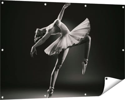 Gards Tuinposter Ballerina op Haar Tenen - Ballet - Zwart Wit - 120x80 cm - Tuindoek - Tuindecoratie - Wanddecoratie buiten - Tuinschilderij